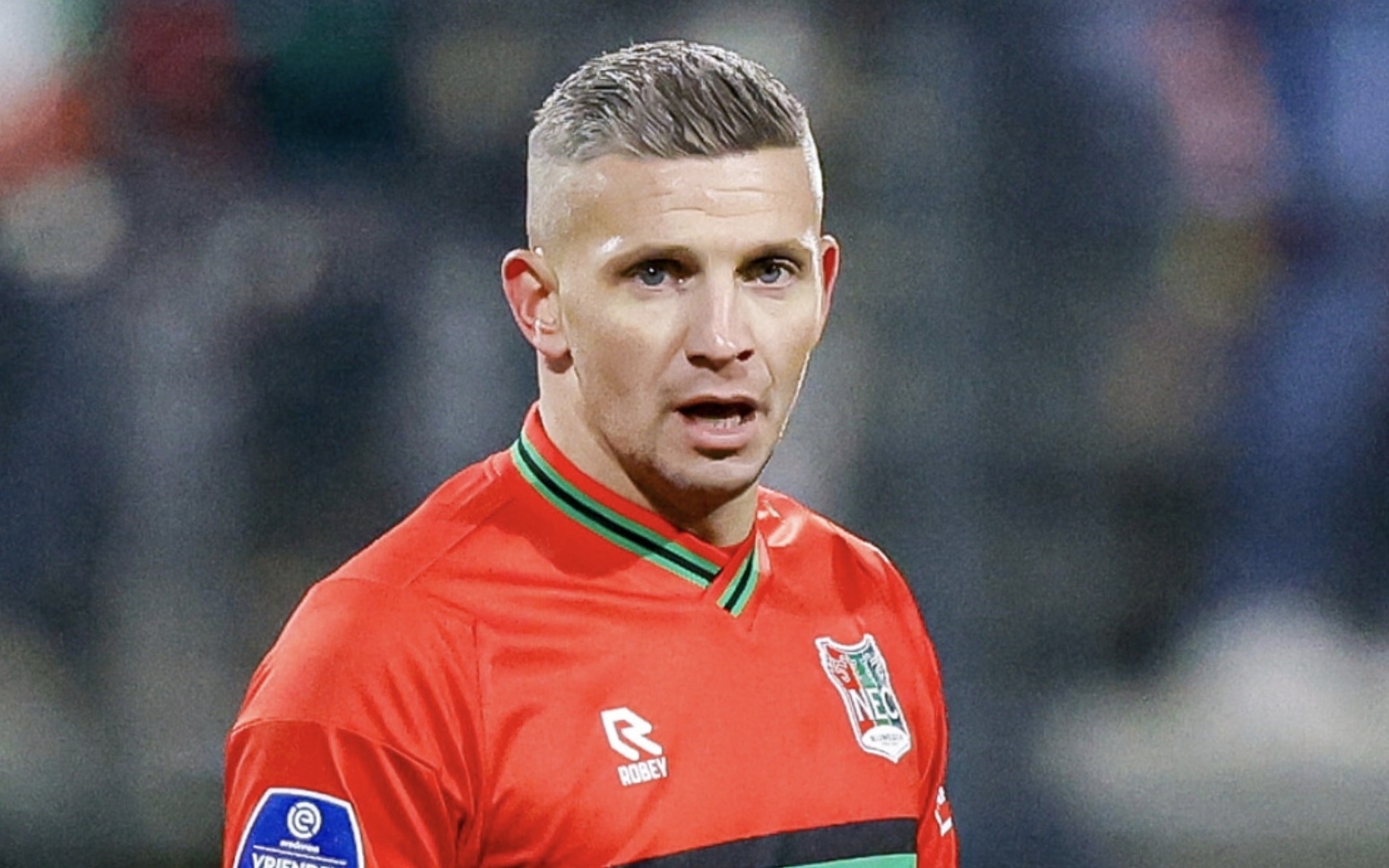 频繁上演 频繁上演